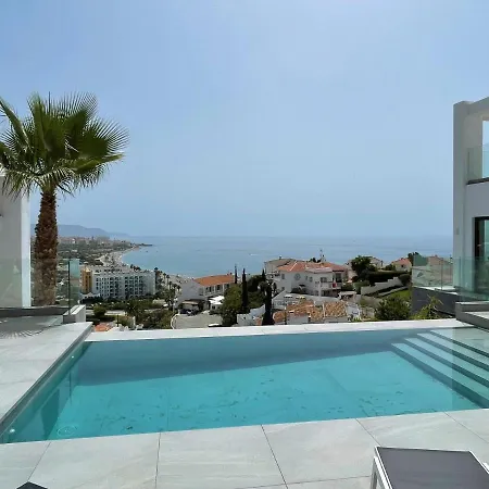 Villa Colina Del Mar - With Heated Pool & Luxurious View Near The Beach Nerja Exterior photo
